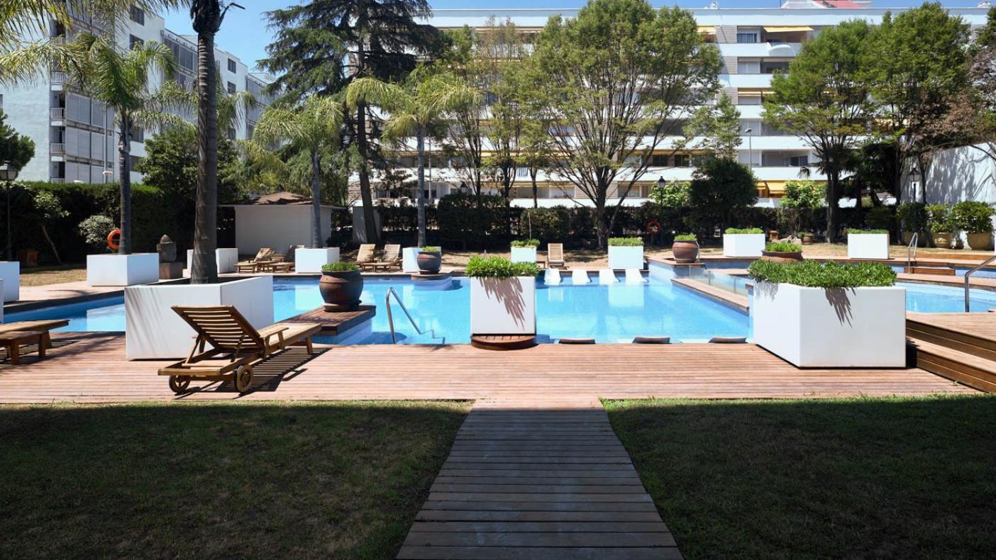 Smartr Lloret De Mar Bagian luar foto